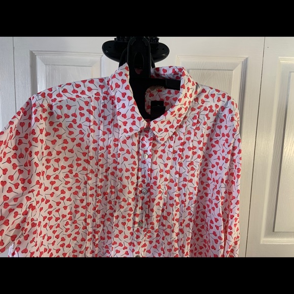 2/$10 Heart Print Blouse (L) - Picture 6 of 8